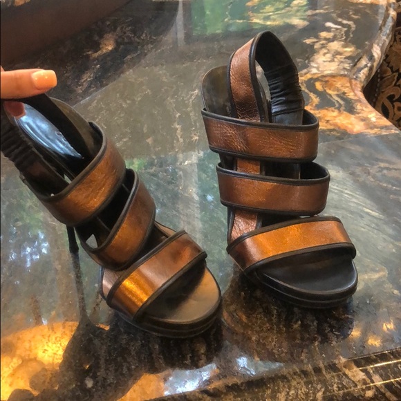 Gucci Shoes - GUCCI HEELS